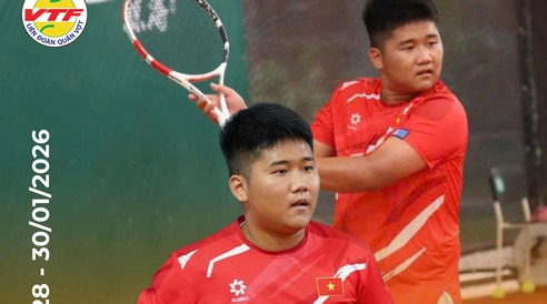 Lê Tiến Anh trước giờ lên đường dự Giải quần vợt U14 Úc mở rộng