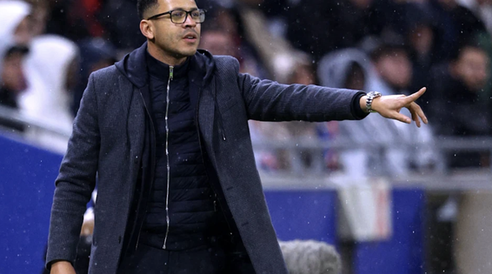 Chelsea bổ nhiệm tân HLV trưởng Liam Rosenior