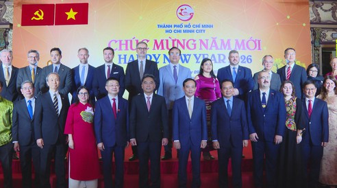 Lãnh đạo TP. Hồ Chí Minh gặp mặt các cơ quan đại diện nước ngoài