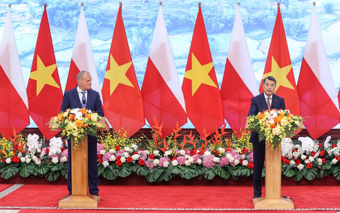 Việt Nam, Ba Lan thiết lập quan hệ Đối tác chiến lược
