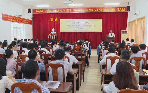 Khai giảng lớp tập huấn nghiệp vụ kiểm tra, giám sát
