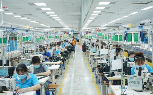 Công đoàn giữ mức đề xuất tăng lương tối thiểu vùng ngay từ đầu năm 2027