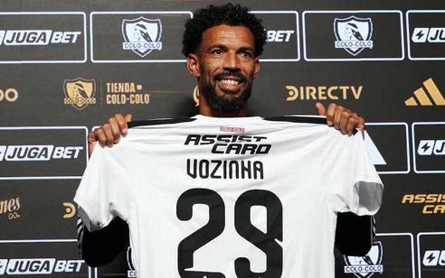 Thủ môn Vozinha: "Tôi luôn tin mình đủ đẳng cấp để khoác áo một CLB lớn"