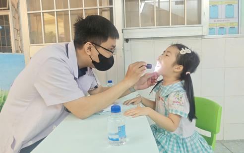 TP Hồ Chí Minh chi ngân sách khám sức khỏe cho 3 triệu học sinh, sinh viên