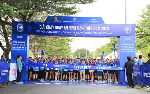 Hơn 1.000 bước chạy vì một không gian mạng an toàn, nhân văn