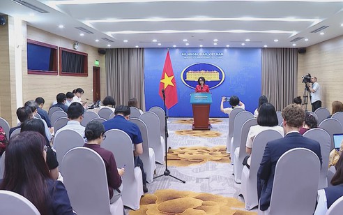 Giải cứu 10 ngư dân Việt Nam tại Malaysia về nước an toàn