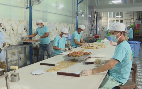 Thị trường bánh trung thu khởi động, sức mua tại TP. Hồ Chí Minh chưa cao
