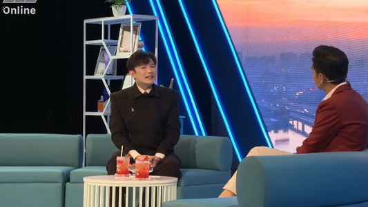 9PM Show - Chuyện chưa kể - Tập 7: Hãy cứ gọi tôi với danh xưng Dược sĩ Tiến