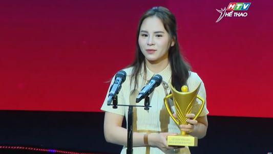 Xạ thủ Trịnh Thu Vinh lần thứ 2 liên tiếp được vinh danh là Nữ Vận động viên của năm