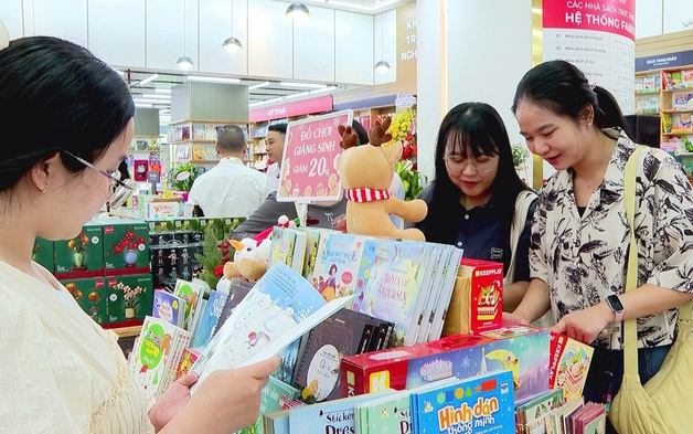 Nhà sách Fabico Hùng Vương chính thức khai trương