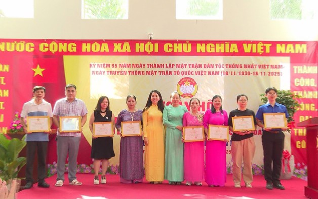 Ngày hội đại đoàn kết tại khu phố 31 chung cư Belleza