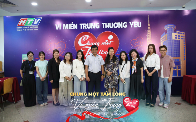 Nhiều tấm lòng chung sức hướng về miền Trung qua quỹ “Chung Một Tấm Lòng”