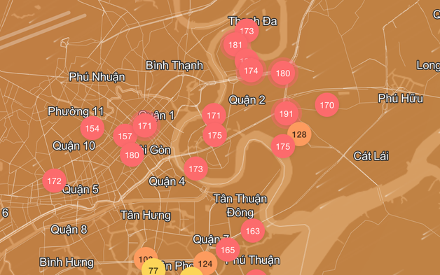 TP. Hồ Chí Minh ô nhiễm không khí gia tăng, mưa trái mùa trở lại
