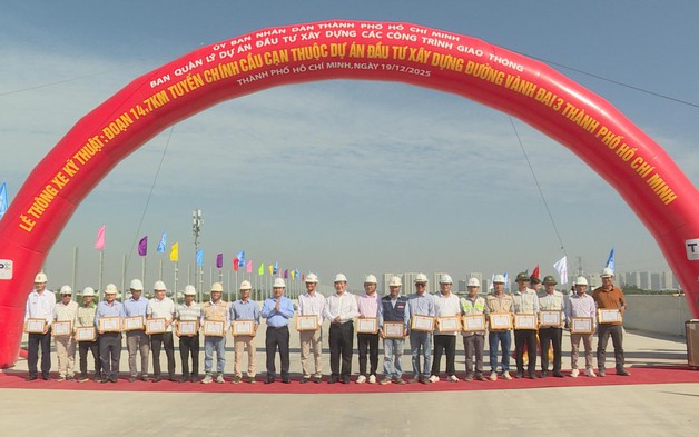 Thông xe kỹ thuật 14,7km cầu cạn Vành đai 3 TP. Hồ Chí Minh đoạn phía Đông