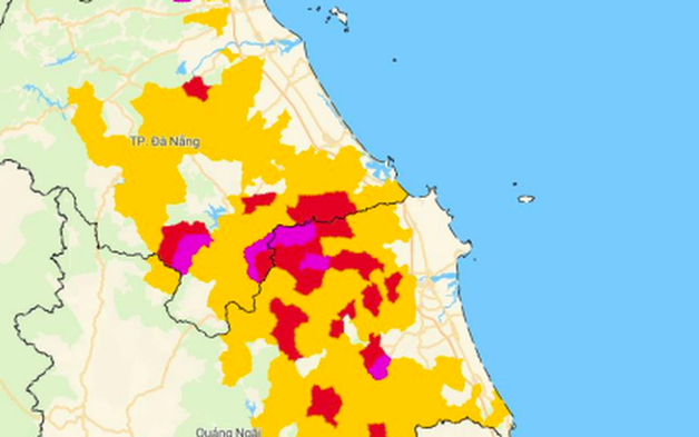 Mưa lớn 254 mm, 81 xã phường ở Đà Nẵng, Quảng Ngãi nguy cơ lũ quét, sạt lở