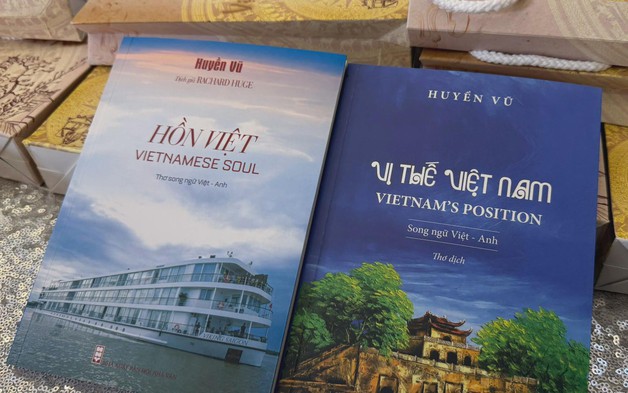 "Hồn Việt" - Hành trình thi ca mang tâm hồn trải dài theo chuyến tàu viễn dương