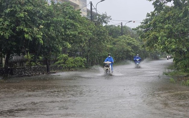 Cảnh báo 3 tỉnh thành có mưa to, nguy cơ thời tiết nguy hiểm trong 6 giờ tới
