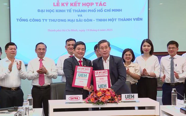SATRA và UEH hợp tác đào tạo nguồn nhân lực chất lượng cao