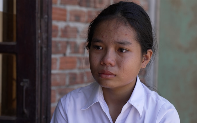 Xót thương cô bé mồ côi cha mẹ tự đăng ký tham gia "Mái ấm gia đình Việt"