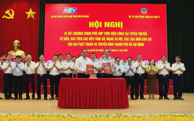 Ký kết chương trình "Cảnh sát biển đồng hành với ngư dân" giai đoạn 2026 – 2030