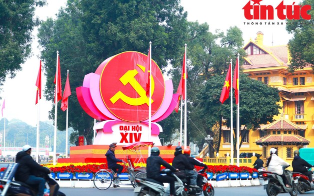 Tự hào về Đảng quang vinh và nguyện một lòng theo Đảng