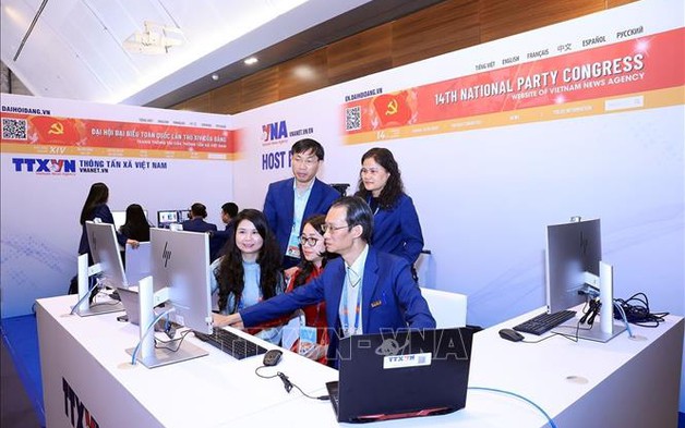 Báo chí tác nghiệp tại Đại hội XIV của Đảng