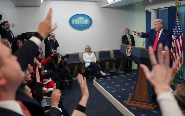 Bất đồng về Greenland, EU tạm ngừng các thỏa thuận thương mại với Mỹ