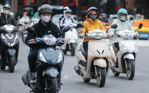 Không khí lạnh suy yếu dần, nhiệt độ tăng và trời ấm lên