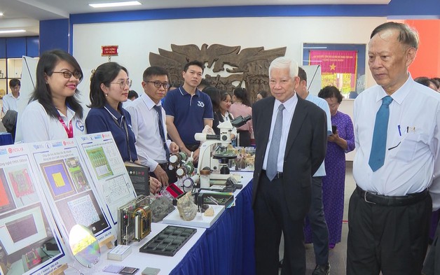 Kỷ niệm 85 năm truyền thống và 30 năm thành lập Trường đại học Khoa học tự nhiên, Đại học quốc gia TP. Hồ Chí Minh