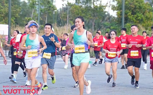 9PM Show - Chuyện chưa kể: Có một Mâu Thủy đầy sức sống như thế