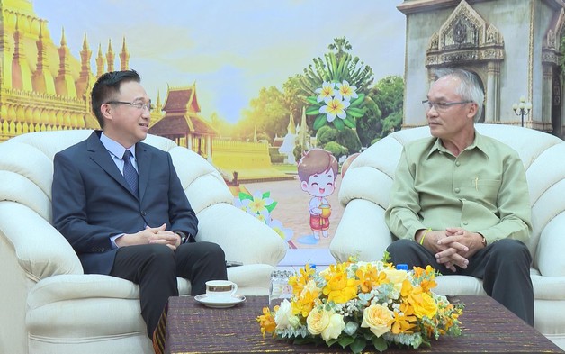 Lãnh đạo TP. Hồ Chí Minh chúc mừng Tết cổ truyền Lào
