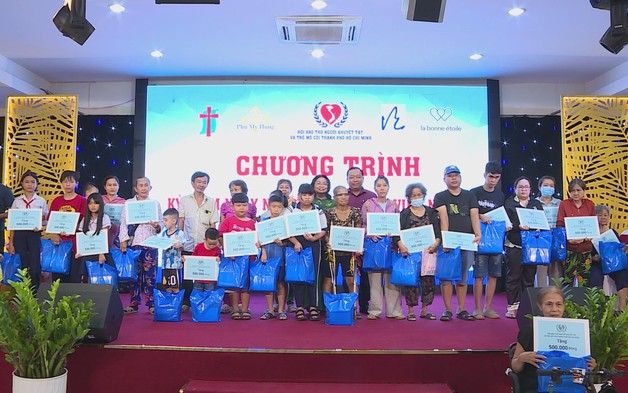 Lan tỏa yêu thương nhân Ngày Người khuyết tật Việt Nam 18/4