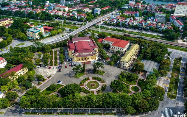 Đề xuất cơ chế đặc thù xử lý nhanh nhà, đất dôi dư sau sắp xếp bộ máy