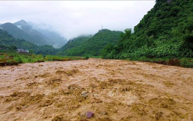 Mưa lớn diện rộng, cảnh báo lũ trên các sông Bắc Bộ