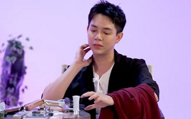 Cười ra nước mắt vì “hàng bom”