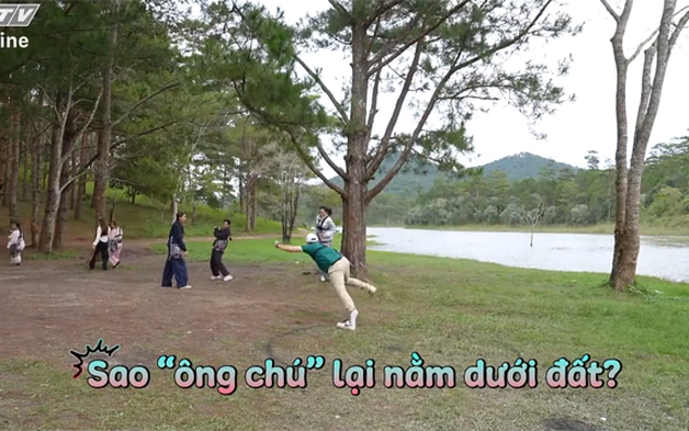 Cười ngất với màn tái đấu “Chụp bóng - ném bóng”