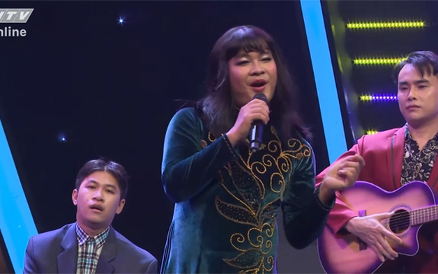 Tài Smile gây sốt với "Muộn rồi mà sao còn" phiên bản Bolero
