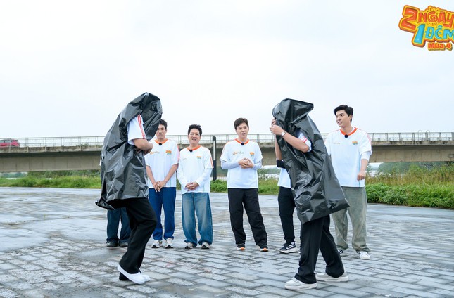 2 Ngày 1 Đêm 4 tập 13: “Bức ảnh của tương lai”