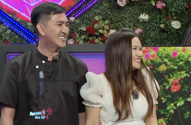 Cặp đôi vượt qua đổ vỡ để tìm hạnh phúc mới