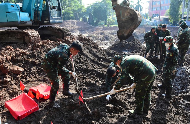Quy tập 19 bộ hài cốt liệt sĩ trong ngày 1/10 tại Công viên Lê Thị Riêng