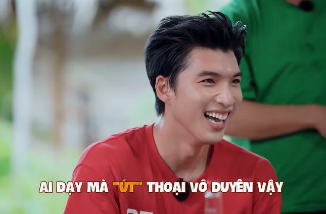 Hiếu Thứ Hai “xịt keo”, Pháp Kiều hoang mang khi so tài tiếng miền Tây tại “2 Ngày 1 Đêm”