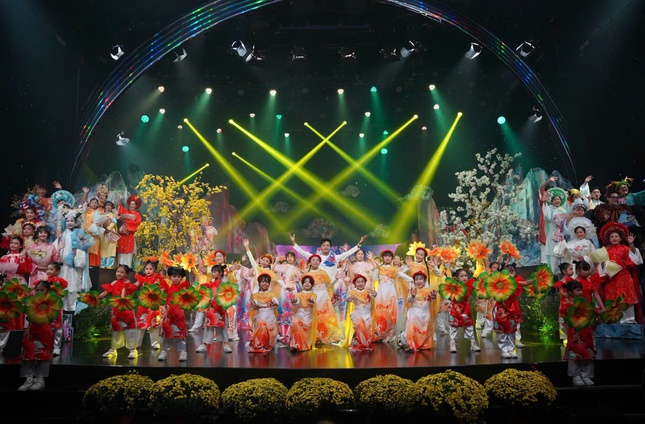 Vườn Âm Nhạc: “Đất trời mùa Xuân” – Khi sân khấu kể câu chuyện trách nhiệm của con người với thiên nhiên