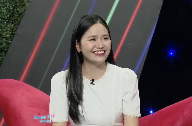 Bạn muốn hẹn hò: Màn đẩy thuyền của cả công ty bạn gái khiến chàng trai Hà Nội bối rối