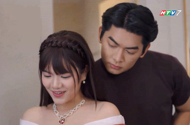 Giữ lấy tình yêu: Ái Ngọc và màn "mỹ nhân cứu anh hùng"