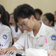 Ước mơ làm giáo viên của cậu học trò nghèo chăm ông ngoại bệnh nặng