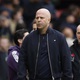 Liverpool gây sốc nặng, bất ngờ sa thải HLV Arne Slot: Ứng viên thay thế là ai?