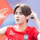 Seonghyeon khuấy động không khí cổ vũ đội tuyển Hàn Quốc