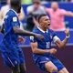 Mbappé lập cú đúp trong trận thứ 100, đưa Pháp vào vòng 1/16