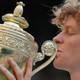 Sinner bảo vệ thành công ngôi vương Wimbledon sau cú sốc tại Roland Garros
