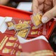 Giá vàng hôm nay (29/8): Vàng thế giới lao dốc